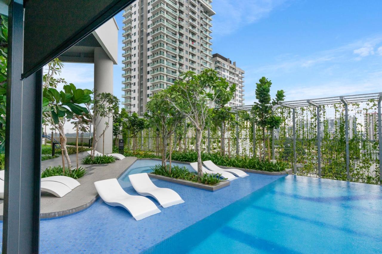 Highpark Suites In Petaling Jaya, Kelana Jaya By Plush Kampong Baharu Sungai Way Esterno foto